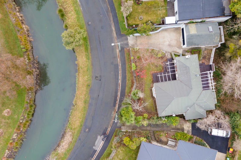 211 Fifield Terrace, Opawa, Christchurch - Carousel 22