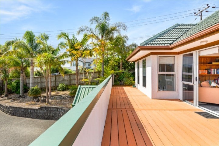 133 Greenhithe Road, Greenhithe, Auckland - Carousel 2