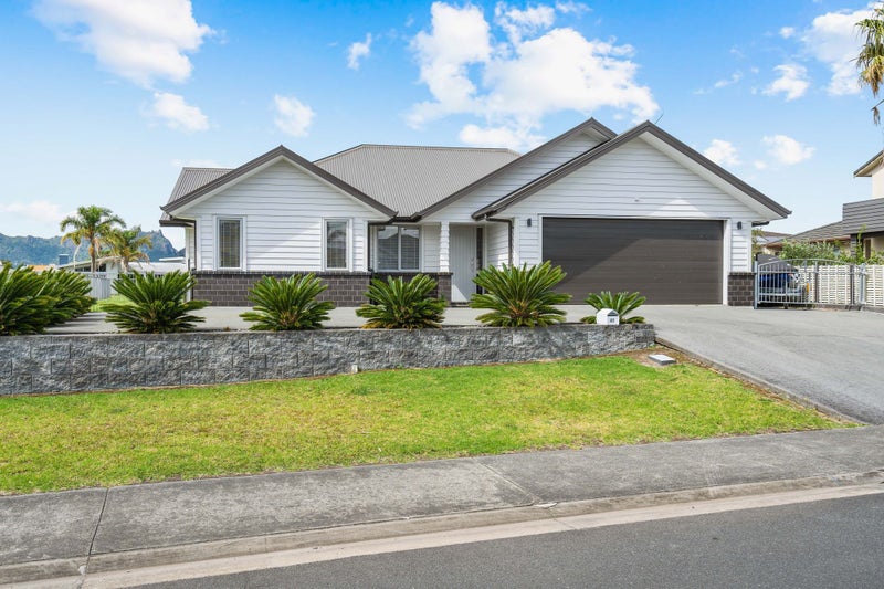 41 Key West Drive, One Tree Point - Carousel 1