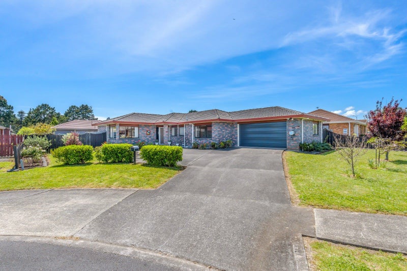 9 Mirabell Place, Golflands, Auckland - Carousel 18