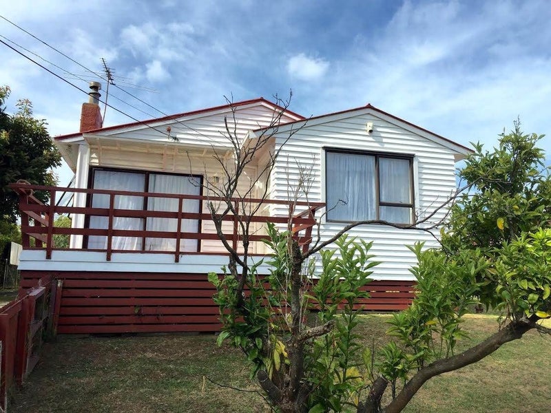 36 Torino Street, Point England, Auckland - Carousel 1