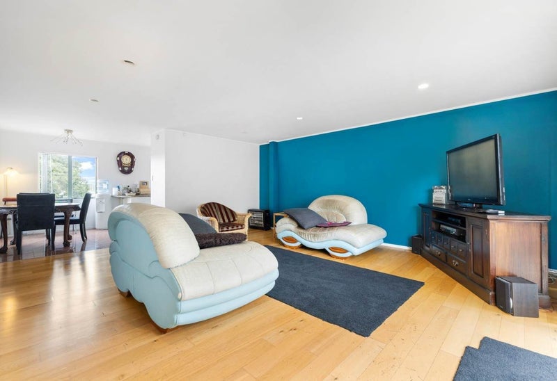 21/2 Onehunga Harbour Road, Onehunga, Auckland - Carousel 2