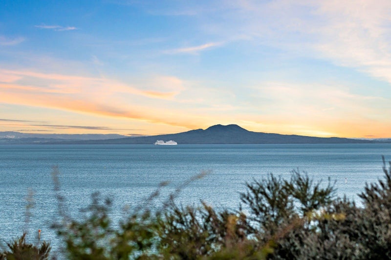 74 Kestrel Heights, Arkles Bay, Whangaparāoa - Carousel 1