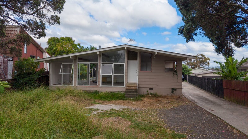 24A Mckinstry Avenue, Māngere East, Auckland - Carousel 1