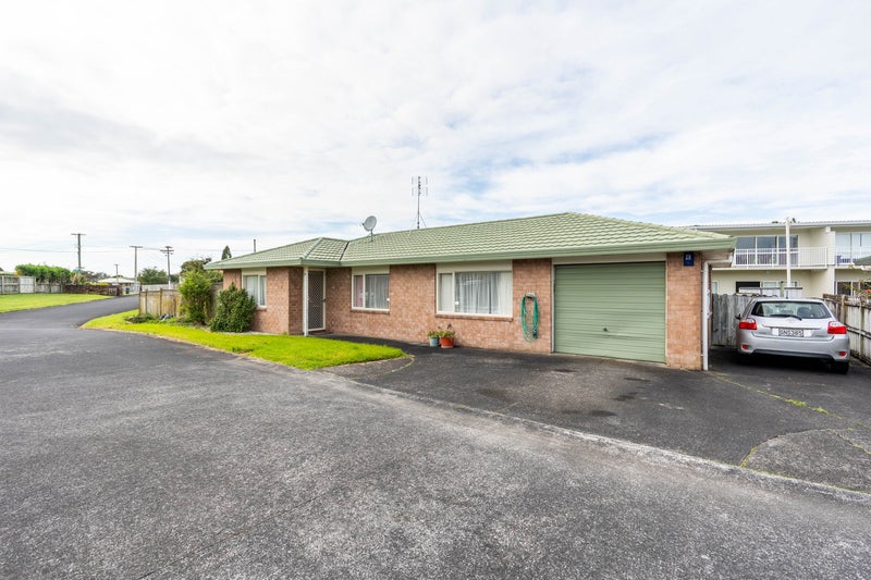 8 Camberley Court, Manurewa East, Auckland - Carousel 1