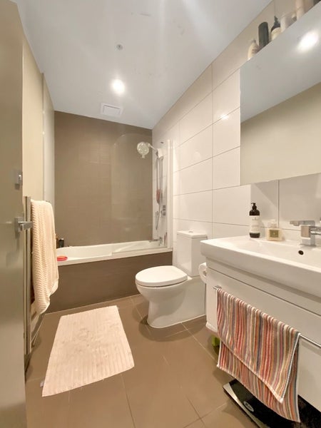 S204/28 Torrens Terrace, Mount Cook, Wellington - Carousel 7