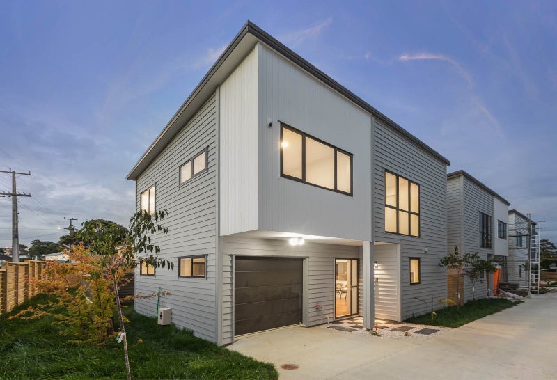 28C Tui Glen Road, Birkenhead, Auckland - Carousel 1