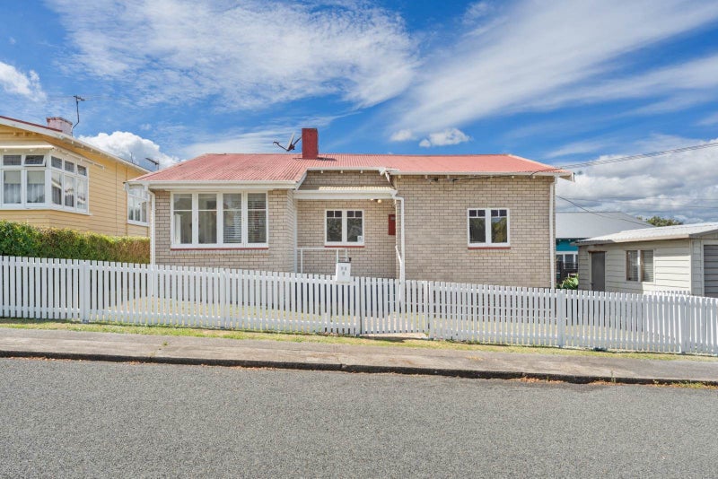 2/32 Hardington Street, Onehunga, Auckland - Carousel 2
