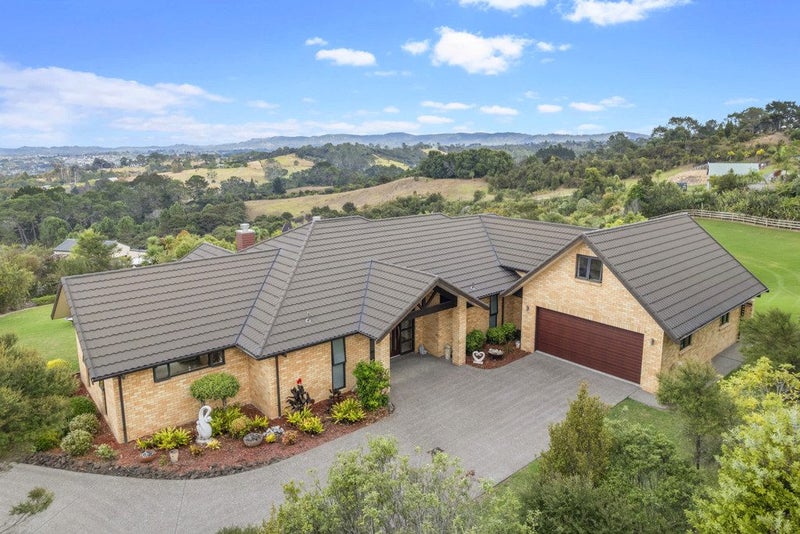 56B Red Hills Road, Massey, Auckland - Carousel 2