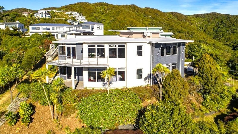 9 Caughley Grove, Karori, Wellington - Carousel 1