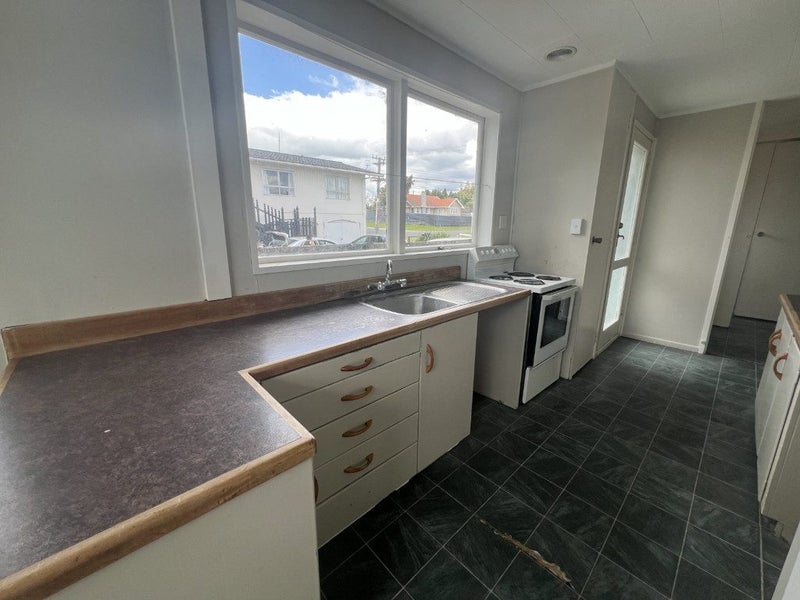 11A Frank Street, Koutu, Rotorua - Carousel 5