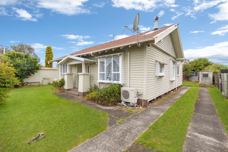 2 Moore Avenue, Tawhero, Whanganui - Carousel 1