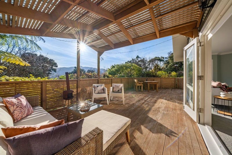 17A Blue Mountains Road, Silverstream, Upper Hutt - Carousel 2