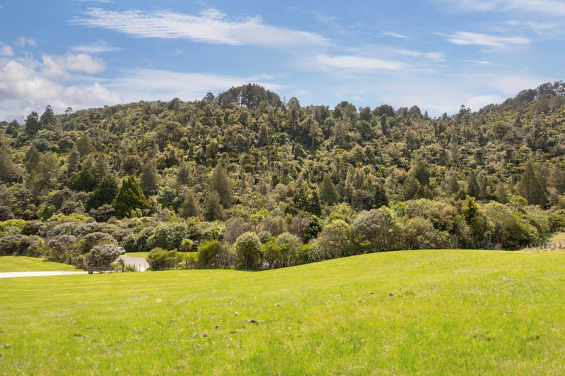 133 Mokoroa Valley Road, Waitākere, Auckland - Carousel 50