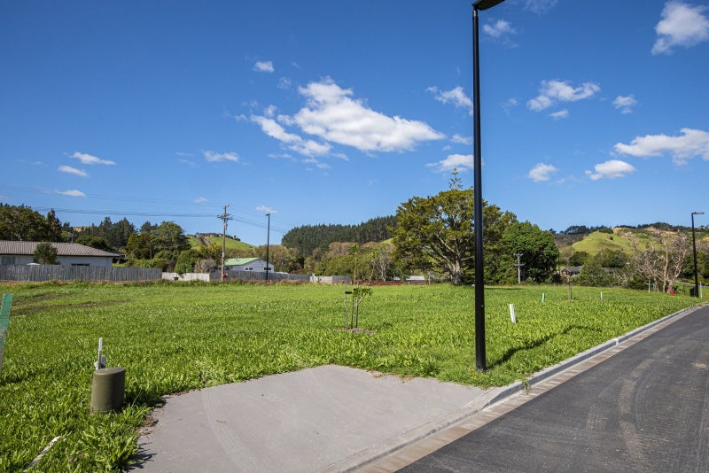 6 Frangipani Close, Glenbervie, Whangārei - Carousel 1