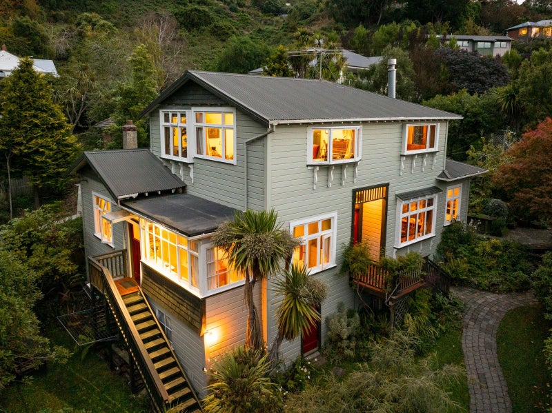 33 Cardigan Street, North East Valley, Dunedin - Carousel 1