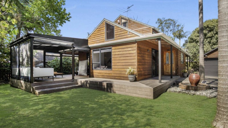138 Carnoustie Drive, Wattle Downs, Auckland - Carousel 1