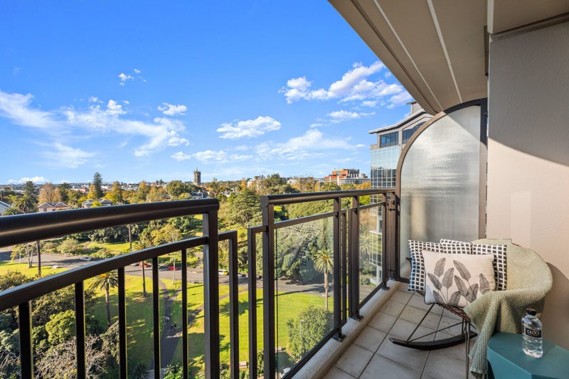 1711/1 Courthouse Lane, Auckland Central, Auckland - Carousel 1