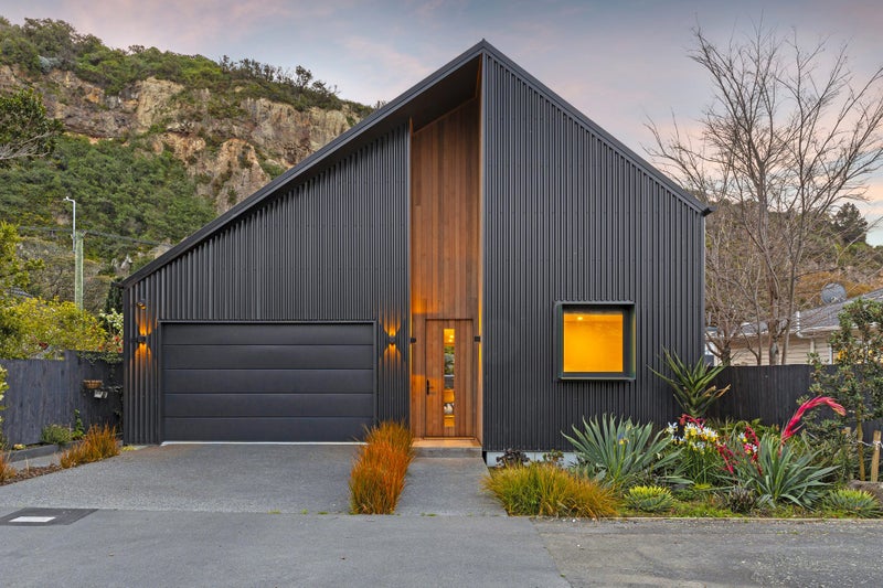 42 Stoke Street, Sumner, Christchurch - Carousel 1