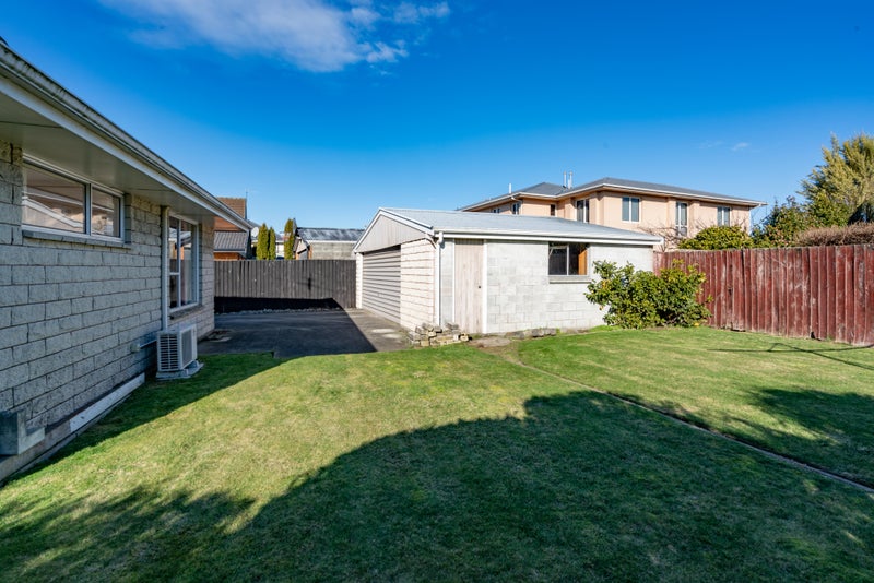 19 Broadfell Avenue, Avonhead, Christchurch - Carousel 28