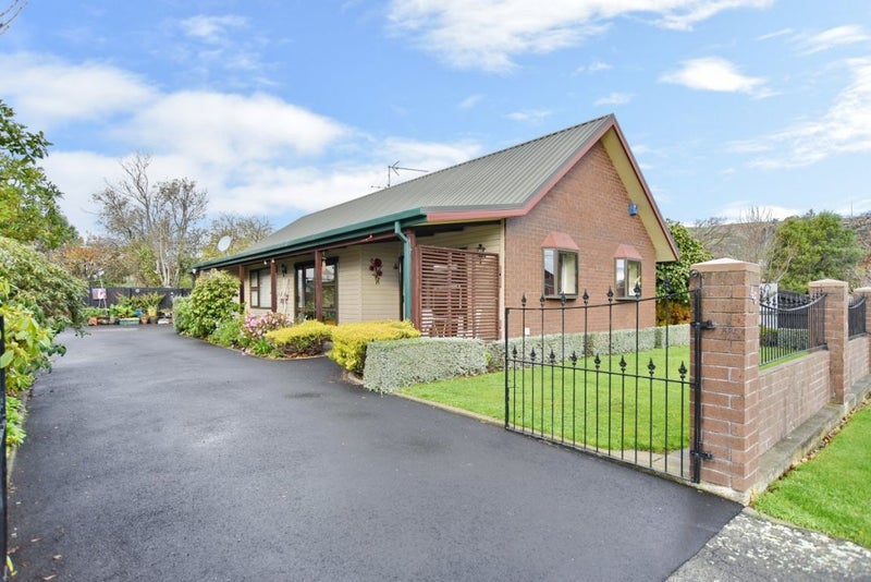 46 Bishopsworth Street, Hillsborough, Christchurch - Carousel 1