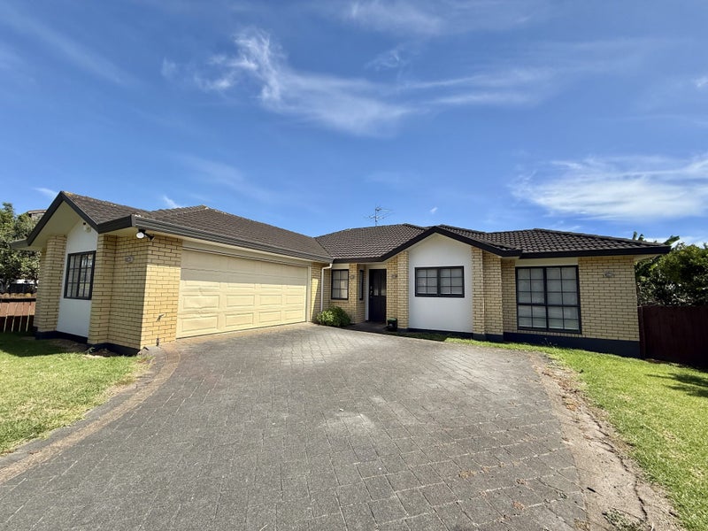 8 Sean Fitzpatrick Place, Papatoetoe, Auckland - Carousel 1