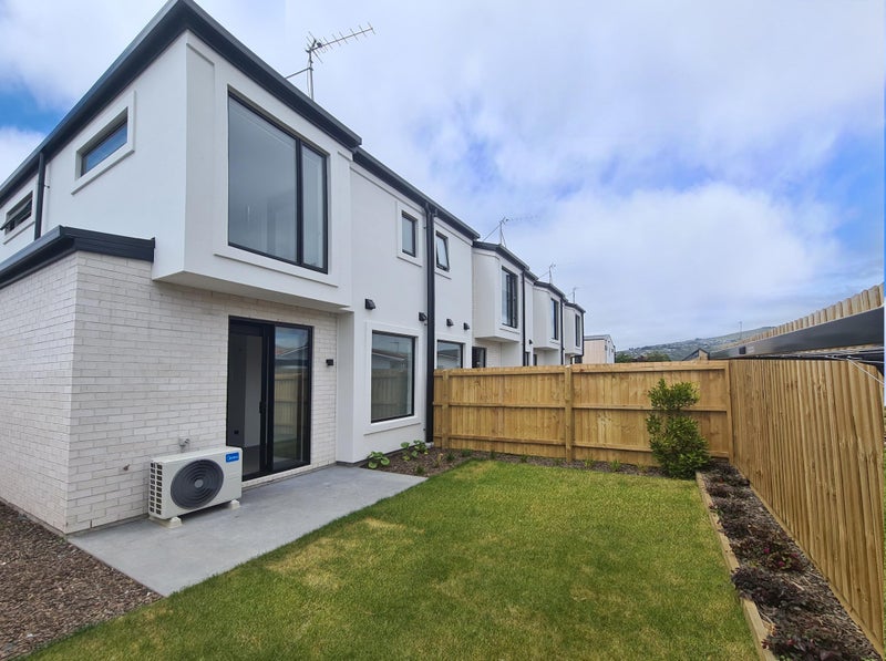 8/16 Rutherford Street, Woolston, Christchurch - Carousel 1