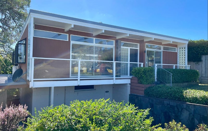 3 Jeff Place, Howick, Auckland - Carousel 1