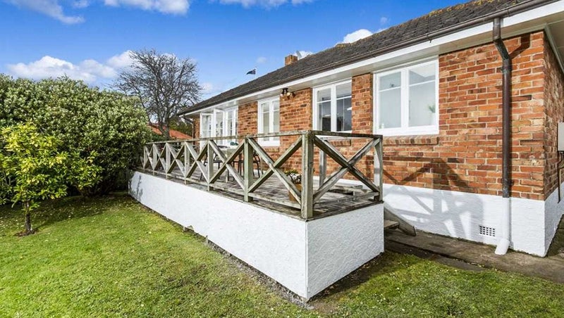 78A Lake Road, Narrow Neck, Auckland - Carousel 9