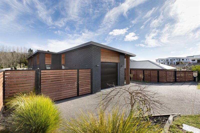 24 Puhirake Crescent, Pyes Pa, Tauranga - Carousel 2