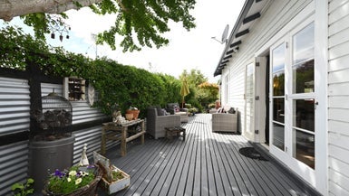 153 Vigor Brown Street, Napier South, Napier - Carousel 1