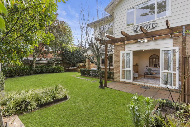 4 Vida Place, Howick, Auckland - Carousel 2