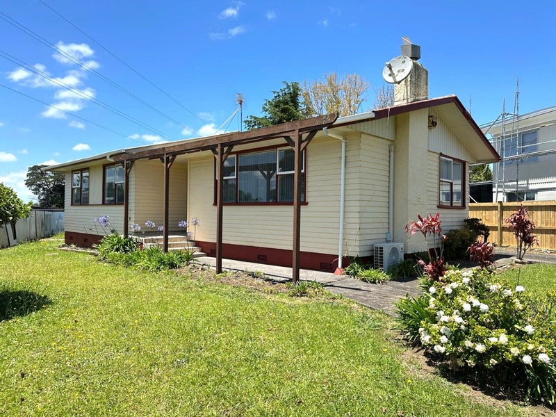 42 Harania Avenue, Favona, Auckland - Carousel 2