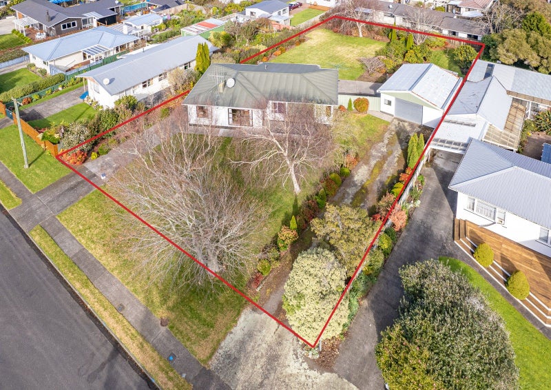 27 Devon Road, Springvale, Whanganui - Carousel 1