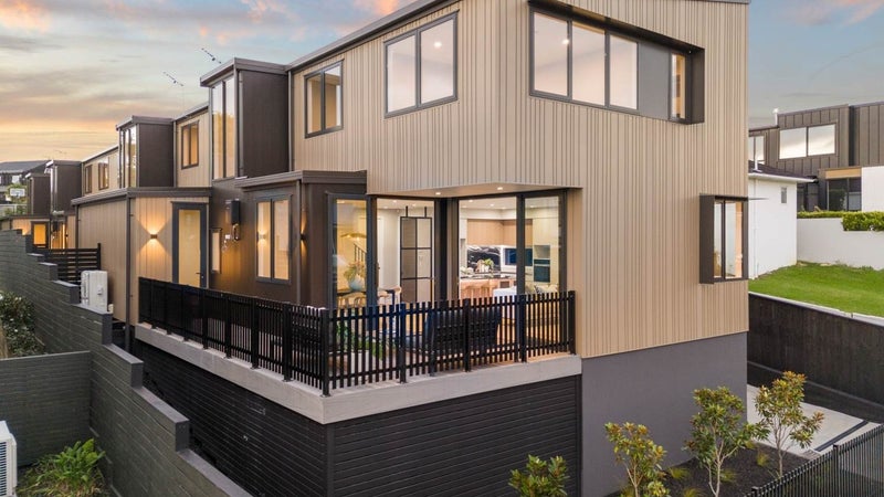 92A Melanesia Road, St Heliers, Auckland - Carousel 1