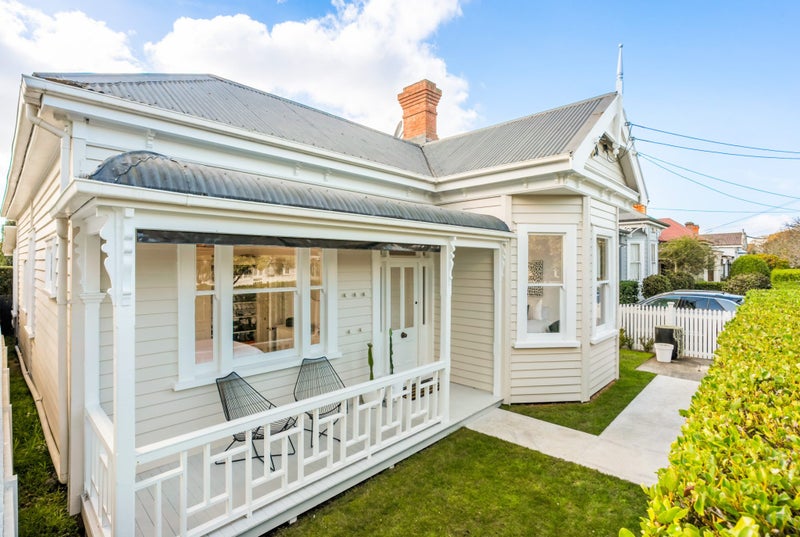 99 Burnley Terrace, Sandringham, Auckland - Carousel 1