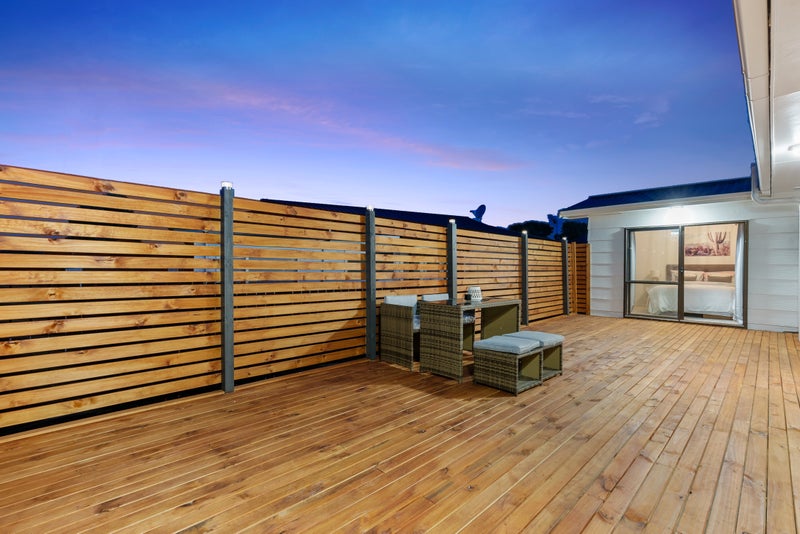 91 Templeton Place, Clendon Park, Auckland - Carousel 1