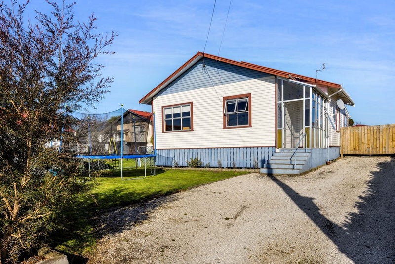 13 Campbell Street, Hawera - Carousel 18