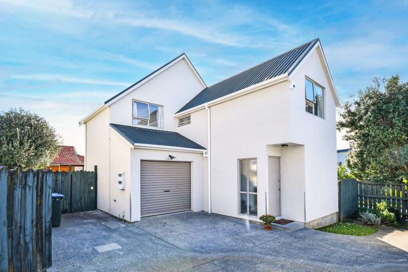 59B Mangere Road, Otahuhu, Auckland - Carousel 1