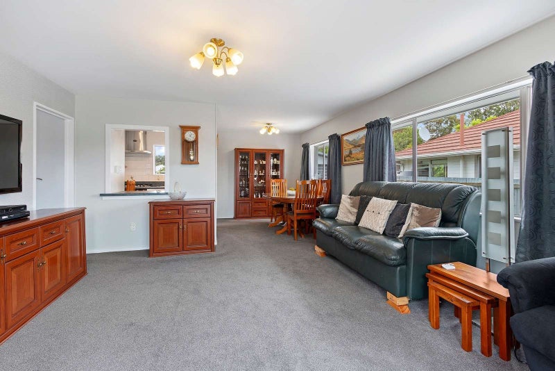 2/12 Kawau Crescent, Bromley, Christchurch - Carousel 2