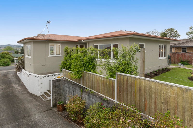 11A Simmonds Grove, Greerton, Tauranga - Carousel 1