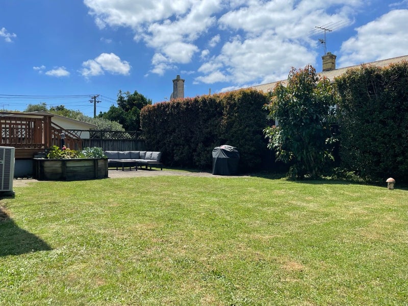 17 Boyd AVEnue, Royal oak, Auckland - Carousel 17