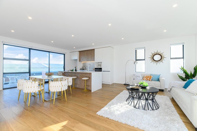 952F East Coast Road, Northcross, Auckland - Carousel 2