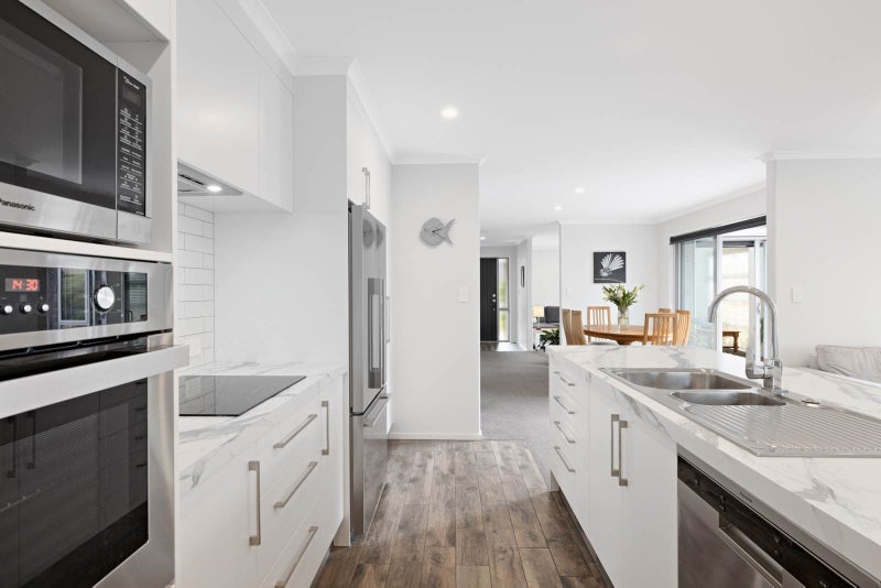5 Hayward Place, Ohauiti, Tauranga - Carousel 2