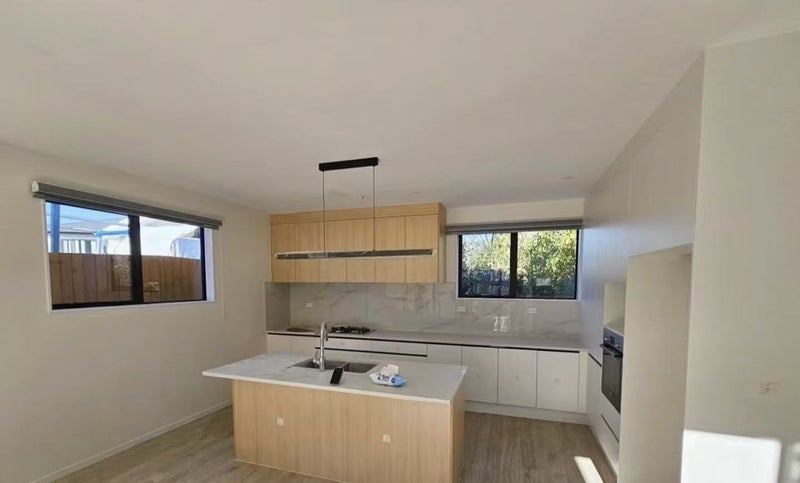 460B Albany Highway, Albany, Auckland - Carousel 2