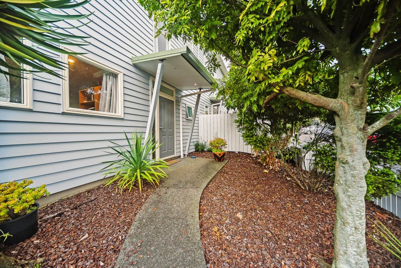 9/45 Secoia Crescent, Mangere, Auckland - Carousel 2