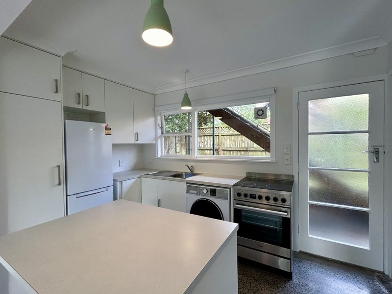 4/16 Lancing Road, Sandringham, Auckland - Carousel 2