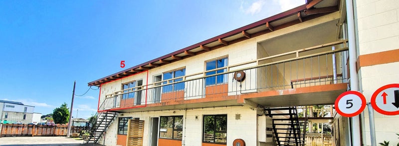 1/106 St Lukes Road, Mount Albert, Auckland - Carousel 1