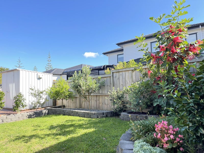12 Arahanga Road, Flat Bush, Auckland - Carousel 12