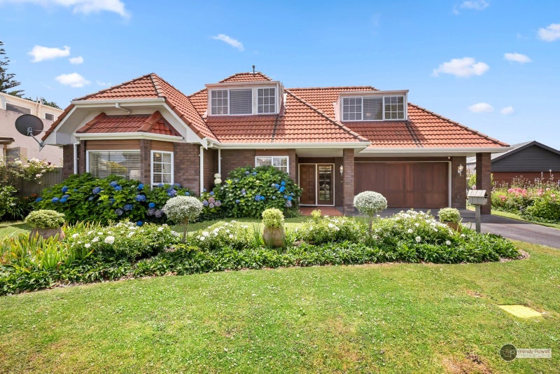 1A Thornycroft Avenue, Epuni, Lower Hutt - Carousel 1